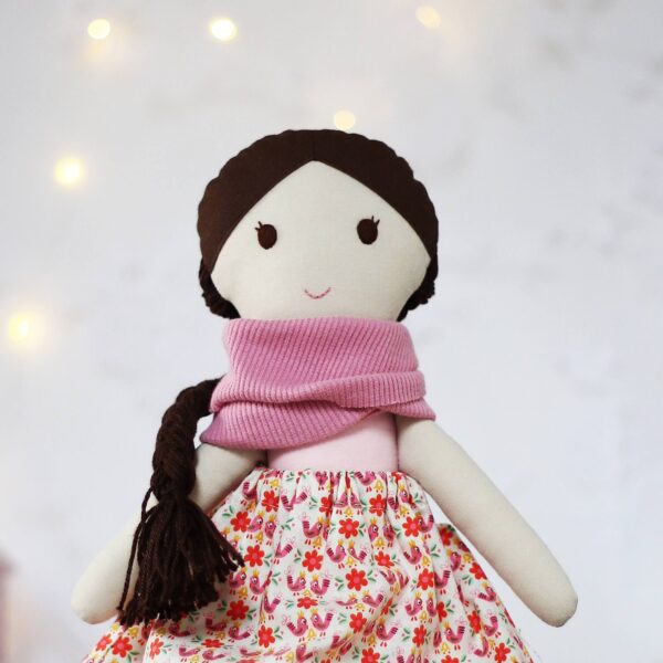 Lala różowa w spódniczce w ptaszki